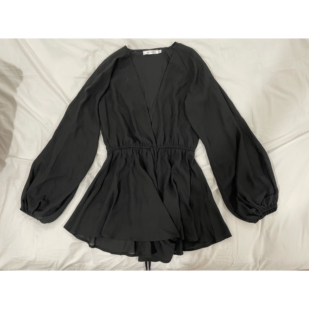 TOBI - NIC & JO PLUNGING LONG SLEEVE ROMPER